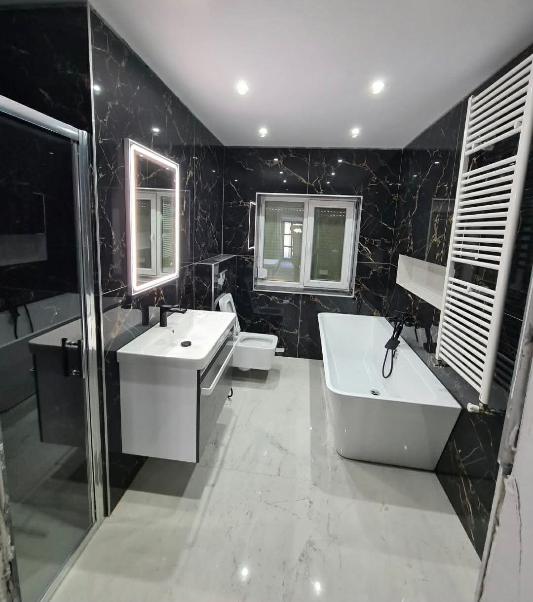Marble bathroom finish